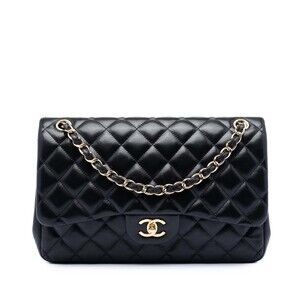 Pre-Loved Chanel Jumbo Classic Lambskin Double Flap